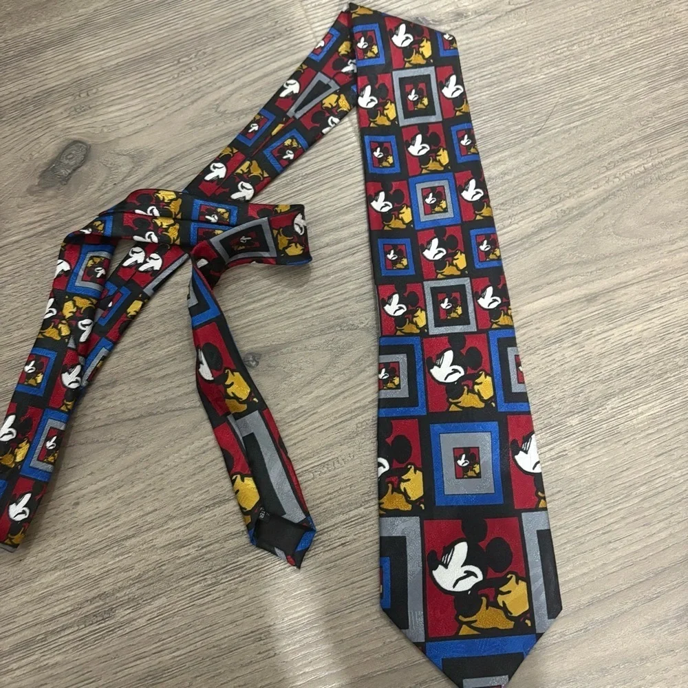 Vintage 90s Disney Mickey Unlimited Men's Mickey Mouse Tie